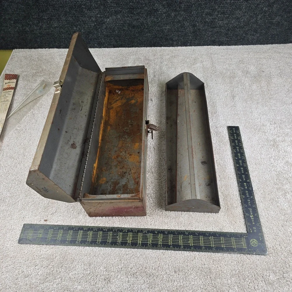 Craftsman Tool Box Gray Vintage‎ Metal Hip Roof With Removable Tray Rust Patina